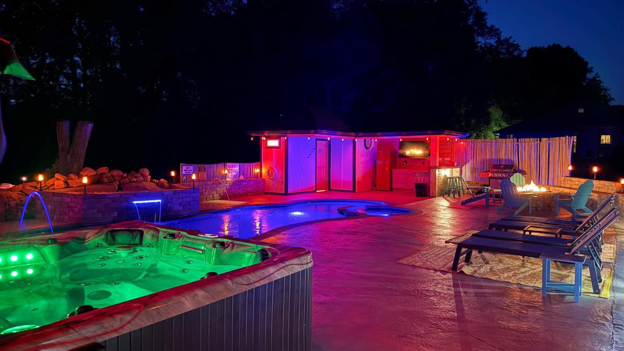 H2Oasis Incredible Pool Retreat With Mountains Views! Villa Sevierville Exterior photo